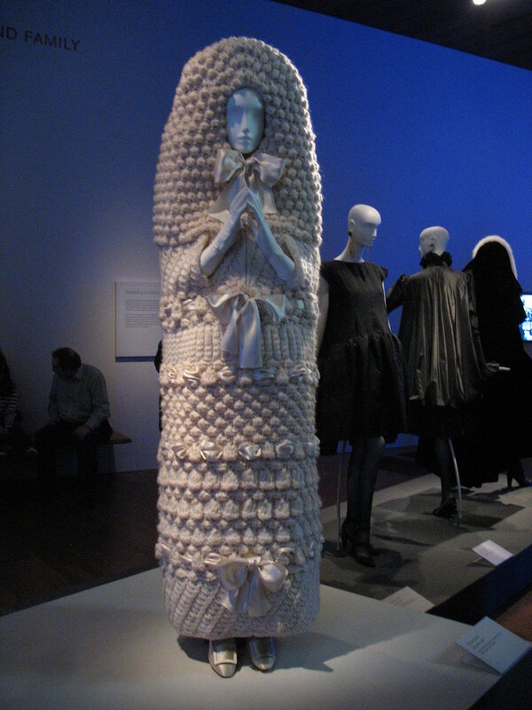 Yves_Saint_Laurent_vintage_knit_dress_deYoung_Museum.jpg